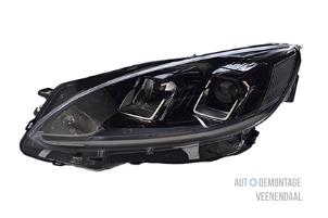 Nieuwe Koplamp links Ford Kuga III (DFK) Prijs € 385,99 Inclusief btw aangeboden door Autodeleninkleur