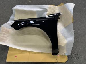 Nieuwe Scherm links-voor Mercedes A (W176) 1.5 A-160 CDI, A-160d 16V Prijs € 226,27 Inclusief btw aangeboden door Autodeleninkleur