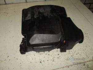 Gebruikte Inlaatspruitstuk Renault Clio II (BB/CB) 1.4 16V Si Prijs € 16,50 Margeregeling aangeboden door Autodeleninkleur