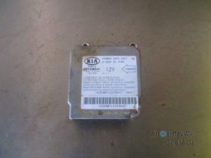 Gebruikte Airbag Module Kia Carnival 2 (FIB/FLD) 2.5 V6 24V Prijs € 27,50 Margeregeling aangeboden door Autodeleninkleur