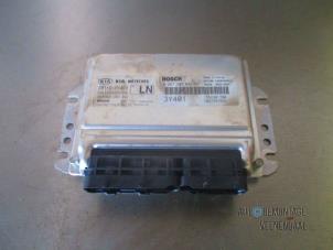 Gebruikte Computer Motormanagement Kia Carnival 2 (FIB/FLD) 2.5 V6 24V Prijs € 100,00 Margeregeling aangeboden door Autodeleninkleur