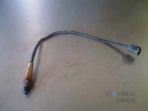 Gebruikte Lambda Sonde Kia Carnival 2 (FIB/FLD) 2.5 V6 24V Prijs € 15,00 Margeregeling aangeboden door Autodeleninkleur