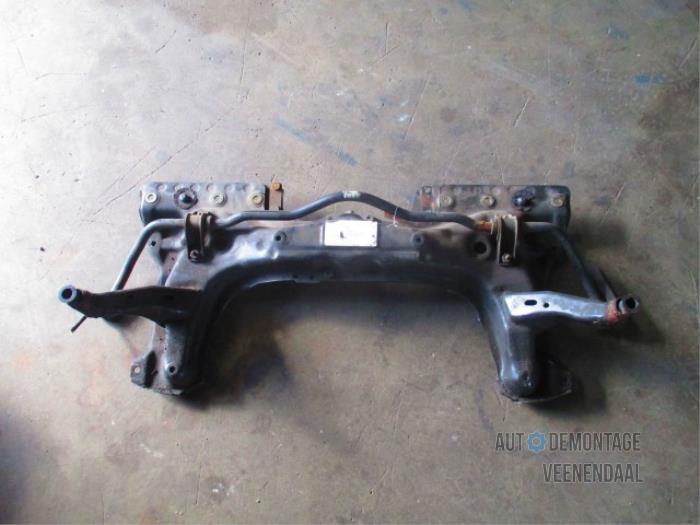 Subframe van een Lancia Lybra 1.8 16V VVT 2000
