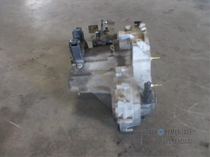 Versnellingsbak van een Skoda Fabia (6Y2) 1.4i 2001