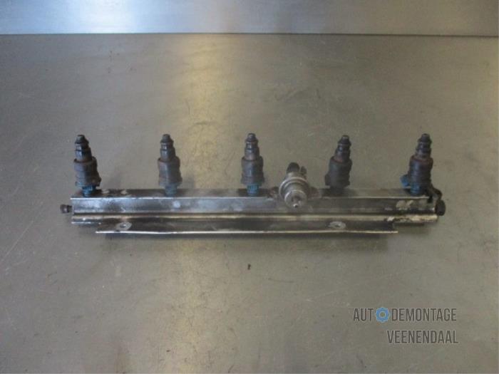 Gebruikte Galerij (Injectie) Volvo 850 2.0i 10V Prijs € 82,50 Margeregeling aangeboden door Autodeleninkleur