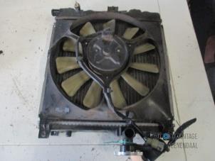 Gebruikte Radiateur Suzuki Wagon-R+ (SR) 1.2 16V Prijs € 31,90 Margeregeling aangeboden door Autodeleninkleur