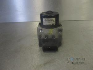 Gebruikte ABS Pomp Ford Focus 1 Wagon 1.8 16V Prijs € 19,80 Margeregeling aangeboden door Autodeleninkleur