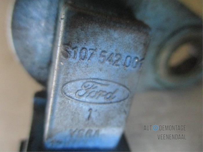 Nokkenas Sensor van een Ford Fiesta 5 (JD/JH) 1.4 16V 2003