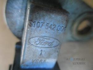 Nokkenas Sensor van een Ford Fiesta 5 (JD/JH) 1.4 16V 2003