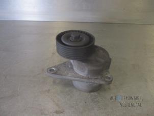 Gebruikte Spanrol Multiriem Volvo S80 (TR/TS) 2.4 SE 20V 170 Prijs € 27,50 Margeregeling aangeboden door Autodeleninkleur