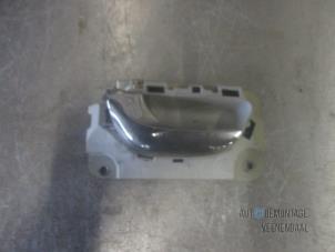 Gebruikte Handgreep Volvo S80 (TR/TS) 2.4 SE 20V 170 Prijs € 16,50 Margeregeling aangeboden door Autodeleninkleur