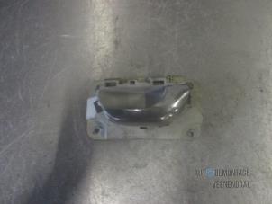 Gebruikte Handgreep Volvo S80 (TR/TS) 2.4 SE 20V 170 Prijs € 16,50 Margeregeling aangeboden door Autodeleninkleur