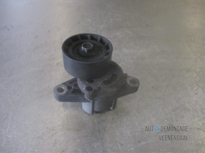 Gebruikte Spanrol Multiriem Renault Laguna I Grandtour (K56) 1.6 16V Prijs € 16,50 Margeregeling aangeboden door Autodeleninkleur