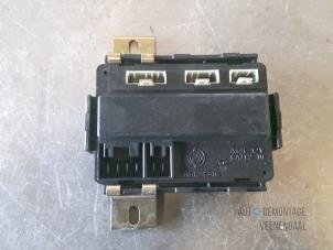 Gebruikte Module Comfort Alfa Romeo 166 2.4 JTD Prijs € 82,50 Margeregeling aangeboden door Autodeleninkleur