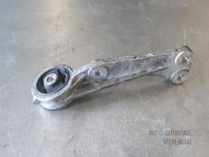 Gebruikte Motorsteun Alfa Romeo 166 2.4 JTD Prijs € 27,50 Margeregeling aangeboden door Autodeleninkleur