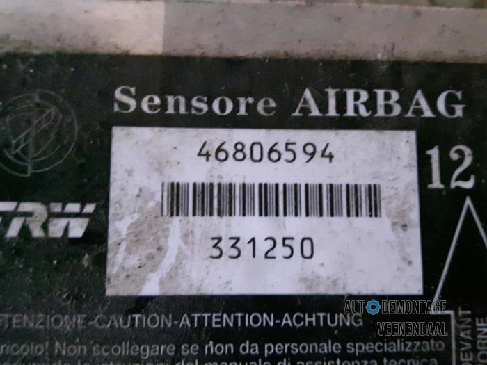 Airbag Module van een Fiat Punto II (188) 1.2 16V 3-Drs. 2001