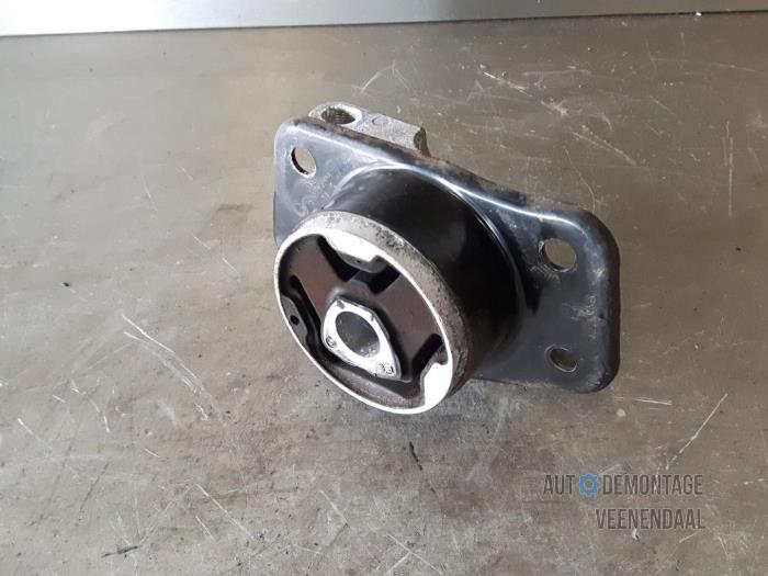 Gebruikte Motorrubber Mitsubishi Colt 1.1 12V Prijs € 16,50 Margeregeling aangeboden door Autodeleninkleur