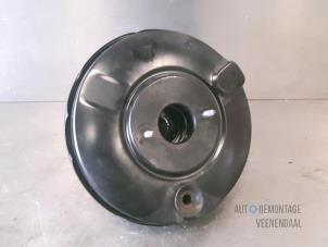 Gebruikte Rembooster Fiat Grande Punto (199) 1.2 Prijs € 22,00 Margeregeling aangeboden door Autodeleninkleur