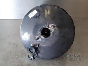 Gebruikte Rembekrachtiger Chrysler Sebring (JR) 2.7 V6 24V Prijs € 100,00 Margeregeling aangeboden door Autodeleninkleur