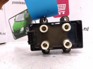 Gebruikte Bobine Renault Laguna II Grandtour (KG) 2.0 16V IDE Prijs € 25,00 Margeregeling aangeboden door Autodemontagebedrijf R. Poeste B.V.