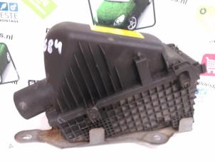 Gebruikte Luchtfilterhuis Renault Espace (JE) 2.2 dT Grand Espace Prijs € 25,00 Margeregeling aangeboden door Autodemontagebedrijf R. Poeste B.V.