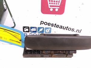 Gebruikte Handgreep Citroen Xsara Picasso (CH) 1.6 Prijs € 20,00 Margeregeling aangeboden door Autodemontagebedrijf R. Poeste B.V.