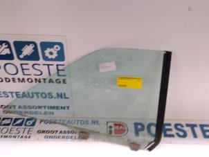 Gebruikte Ruit 2Deurs rechts-achter Mercedes SEC (C126) 380 SEC Prijs € 80,00 Margeregeling aangeboden door Autodemontagebedrijf R. Poeste B.V.
