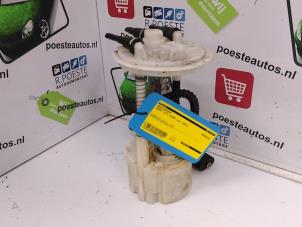 Gebruikte Benzinepomp Smart City-Coupé 0.6 Turbo i.c. Prijs € 30,00 Margeregeling aangeboden door Autodemontagebedrijf R. Poeste B.V.