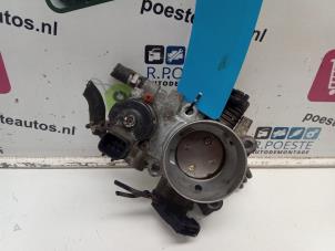 Gebruikte Gasklephuis Mitsubishi Space Star (DG) 1.6 16V Prijs € 20,00 Margeregeling aangeboden door Autodemontagebedrijf R. Poeste B.V.