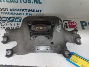 Gebruikte Versnellingsbak Steun Audi A6 (C6) 2.4 V6 24V Prijs € 40,00 Margeregeling aangeboden door Autodemontagebedrijf R. Poeste B.V.