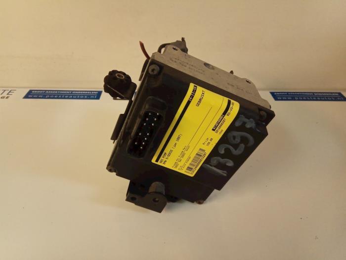 Gebruikte ABS Pomp BMW 5 serie (E39) 520i 24V Prijs € 50,00 Margeregeling aangeboden door Autodemontagebedrijf R. Poeste B.V.