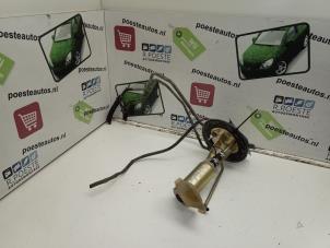 Gebruikte Benzinepomp Daihatsu Gran Move 1.6 16V Prijs € 30,00 Margeregeling aangeboden door Autodemontagebedrijf R. Poeste B.V.