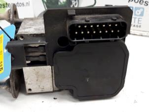 Gebruikte ABS Computer Mercedes S-Klasse Prijs € 125,00 Margeregeling aangeboden door Autodemontagebedrijf R. Poeste B.V.