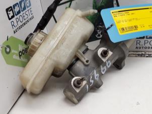 Gebruikte Hoofdremcilinder BMW 3 serie (E36/2C) 318i Prijs € 25,00 Margeregeling aangeboden door Autodemontagebedrijf R. Poeste B.V.