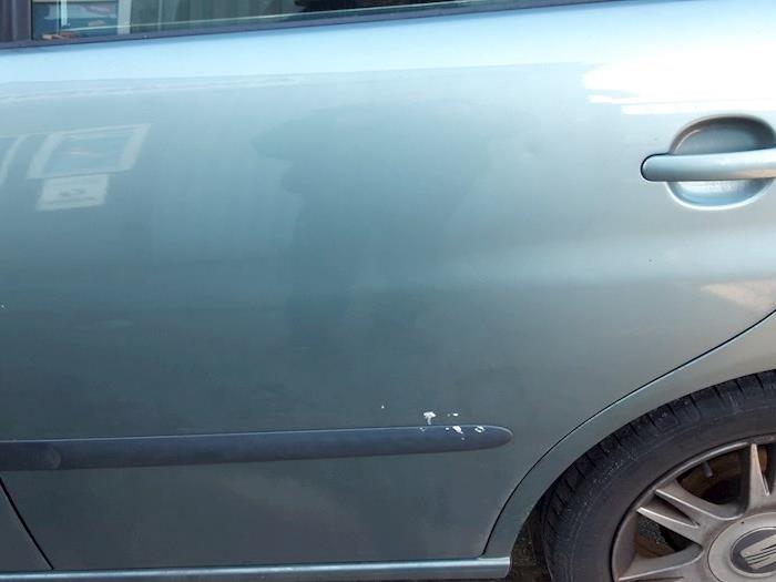 Deur 4Deurs links-achter van een Seat Ibiza III (6L1) 2.0 2004