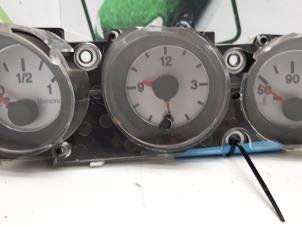 Gebruikte Instrumentenpaneel Alfa Romeo 1750-2000 (105) 1750 Berlina Prijs € 30,00 Margeregeling aangeboden door Autodemontagebedrijf R. Poeste B.V.