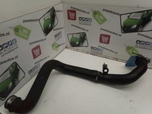 Gebruikte Intercooler Slang Opel Corsa C (F08/68) 1.3 CDTi 16V Prijs € 40,00 Margeregeling aangeboden door Autodemontagebedrijf R. Poeste B.V.