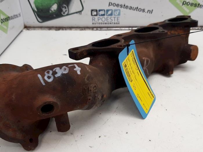 Gebruikte Uitlaatspruitstuk Kia Sorento I (JC) 3.5 V6 24V Prijs € 140,00 Margeregeling aangeboden door Autodemontagebedrijf R. Poeste B.V.