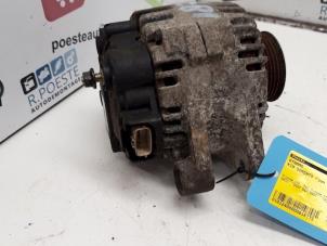 Gebruikte Dynamo Kia Sorento I (JC) 3.5 V6 24V Prijs € 30,00 Margeregeling aangeboden door Autodemontagebedrijf R. Poeste B.V.