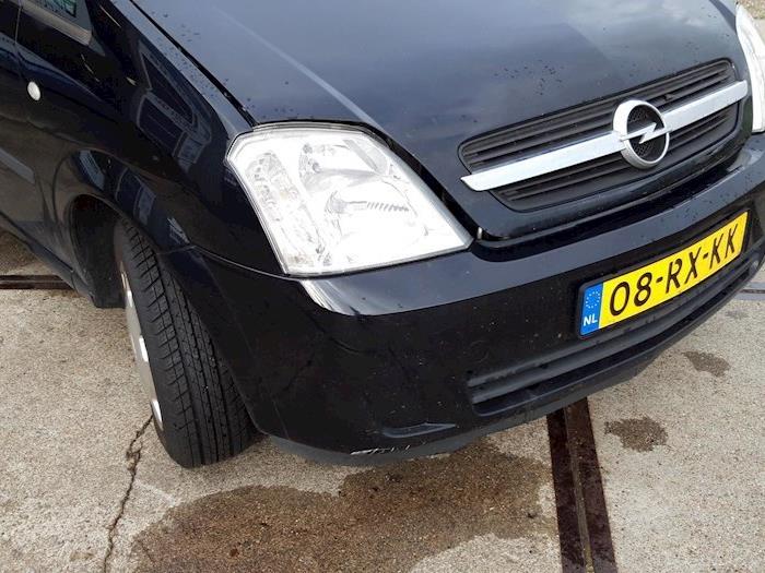 Scherm rechts-voor van een Opel Meriva 1.4 16V Twinport 2005