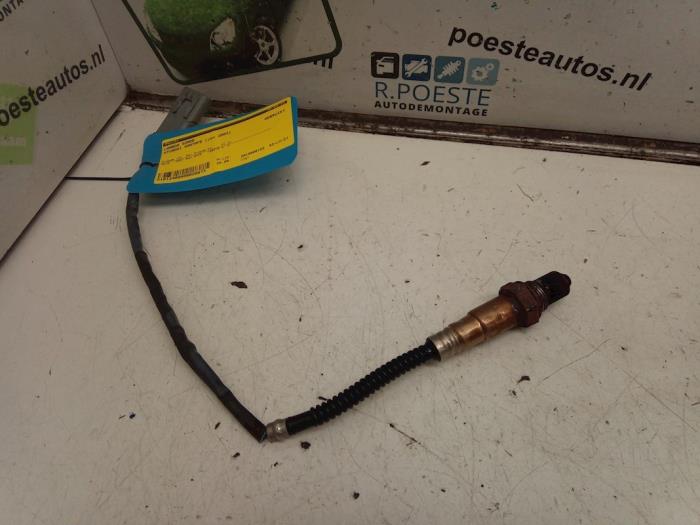 Lambda Sonde van een Hyundai Santa Fe I 2.4 16V 4x4 2003