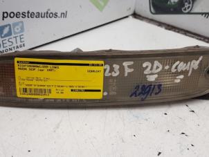 Gebruikte Pinker links Mazda 323 F (BA14) 1.5i GLX,GT 16V Prijs € 15,00 Margeregeling aangeboden door Autodemontagebedrijf R. Poeste B.V.