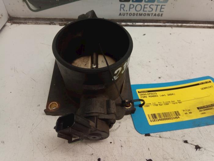 Gebruikte Gasklephuis Ford Mondeo III Wagon 1.8 16V Prijs € 40,00 Margeregeling aangeboden door Autodemontagebedrijf R. Poeste B.V.