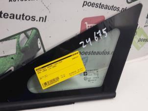 Gebruikte Extra Ruit 2Deurs links-voor Opel Corsa D 1.3 CDTi 16V ecoFLEX Prijs € 50,00 Margeregeling aangeboden door Autodemontagebedrijf R. Poeste