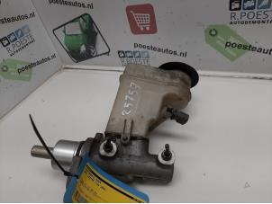 Gebruikte Hoofdremcilinder Opel Vectra C Caravan 2.2 DTI 16V Prijs € 20,00 Margeregeling aangeboden door Autodemontagebedrijf R. Poeste B.V.