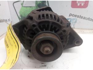 Gebruikte Dynamo Daihatsu Applause I 1.6 16V Prijs € 25,00 Margeregeling aangeboden door Autodemontagebedrijf R. Poeste B.V.