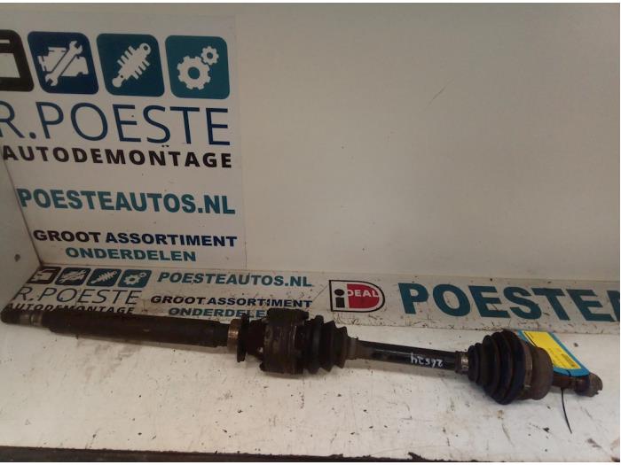 Gebruikte Steekas rechts-voor Alfa Romeo 156 (932) 2.0 Twin Spark 16V Prijs € 30,00 Margeregeling aangeboden door Autodemontagebedrijf R. Poeste B.V.