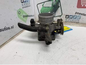 Gebruikte Gasklephuis Hyundai Accent II/Excel II/Pony 1.3i 12V Prijs € 30,00 Margeregeling aangeboden door Autodemontagebedrijf R. Poeste B.V.