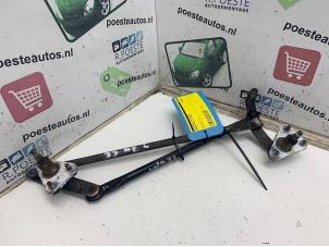 Gebruikte Ruitenwis Mechaniek Chevrolet Matiz 0.8 S,SE Prijs € 20,00 Margeregeling aangeboden door Autodemontagebedrijf R. Poeste B.V.