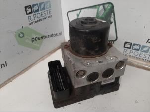 Gebruikte ABS Pomp Ford Focus 1 Wagon 1.8 TDdi Prijs € 50,00 Margeregeling aangeboden door Autodemontagebedrijf R. Poeste B.V.